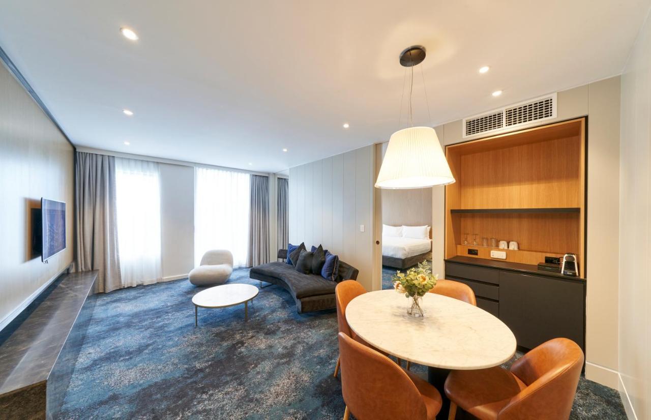 พูลแมน แอดเลด Hotel แอดิเลด ภายนอก รูปภาพ A suite at the hotel