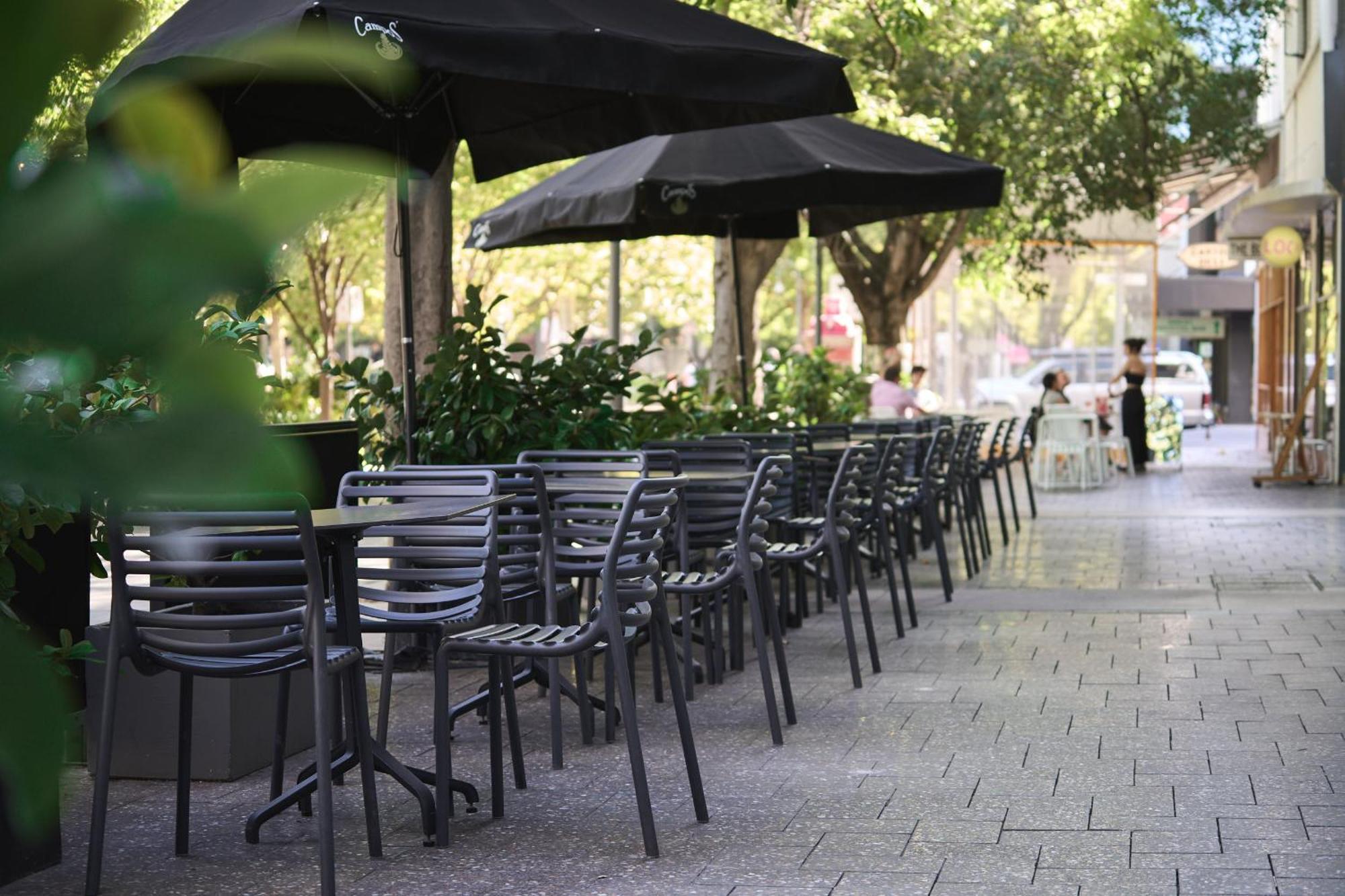 พูลแมน แอดเลด Hotel แอดิเลด ภายนอก รูปภาพ A café in the CBD