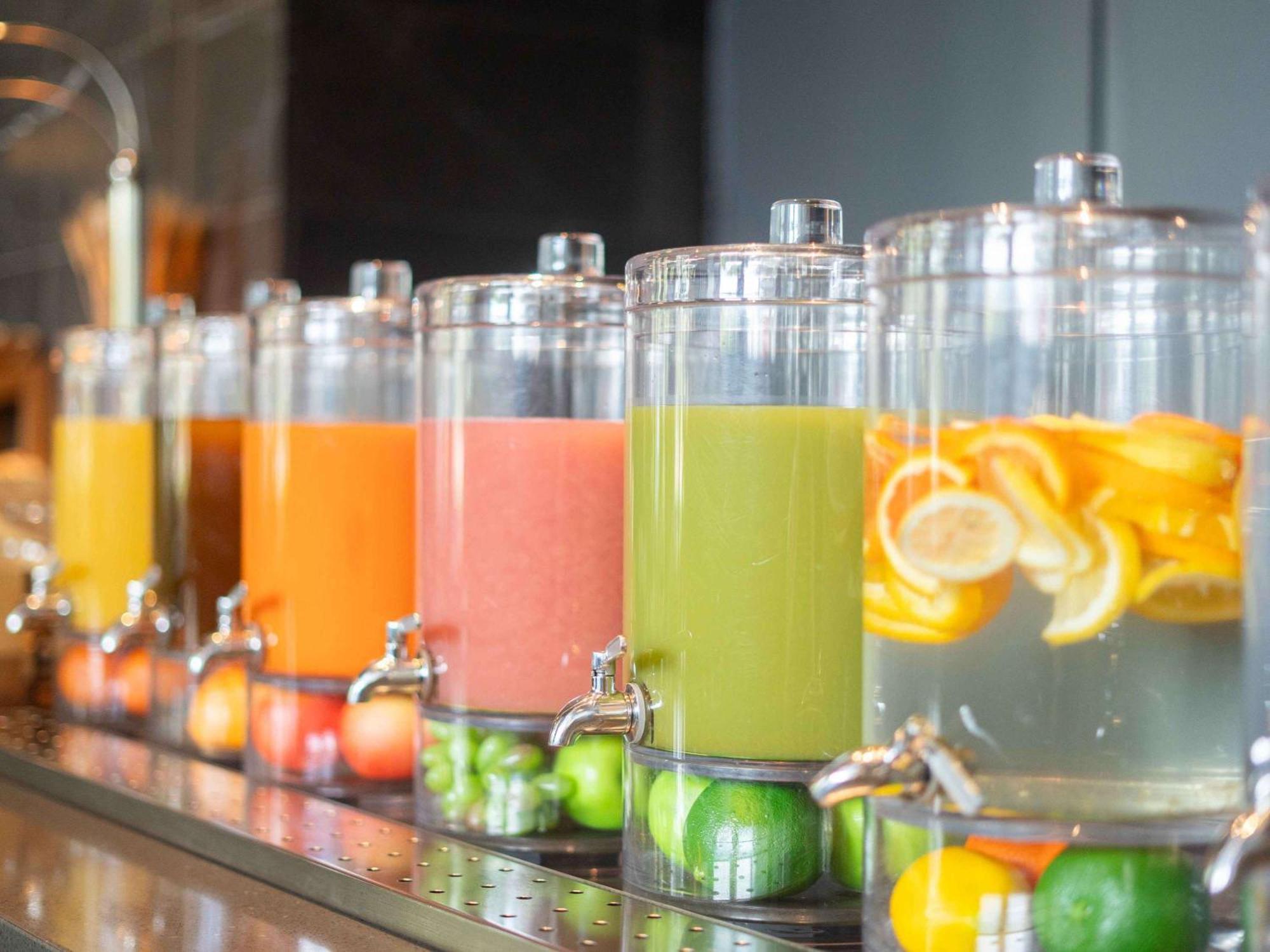 พูลแมน แอดเลด Hotel แอดิเลด ภายนอก รูปภาพ Fruit juice